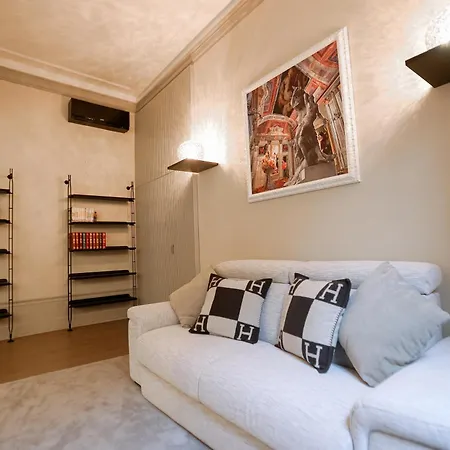 2 Min Duomo - Chic Novella - Parcheggio Apartmán