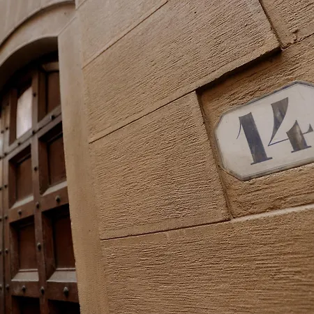 2 Min Duomo - Chic Novella - Parcheggio Apartmán