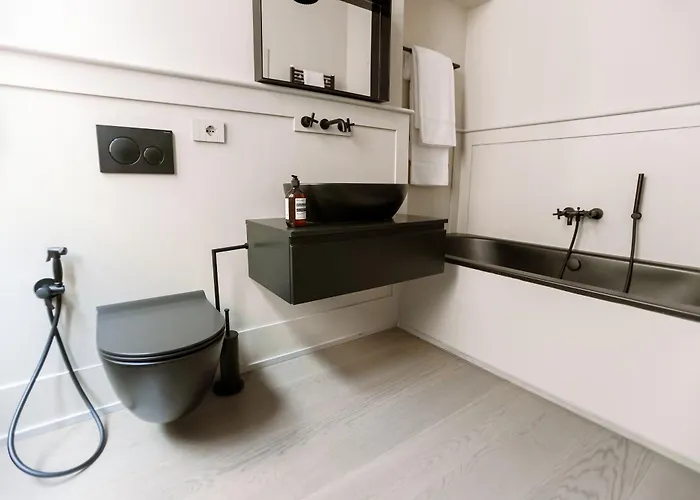 2 Min Duomo - Chic Novella - Parcheggio Apartmán *